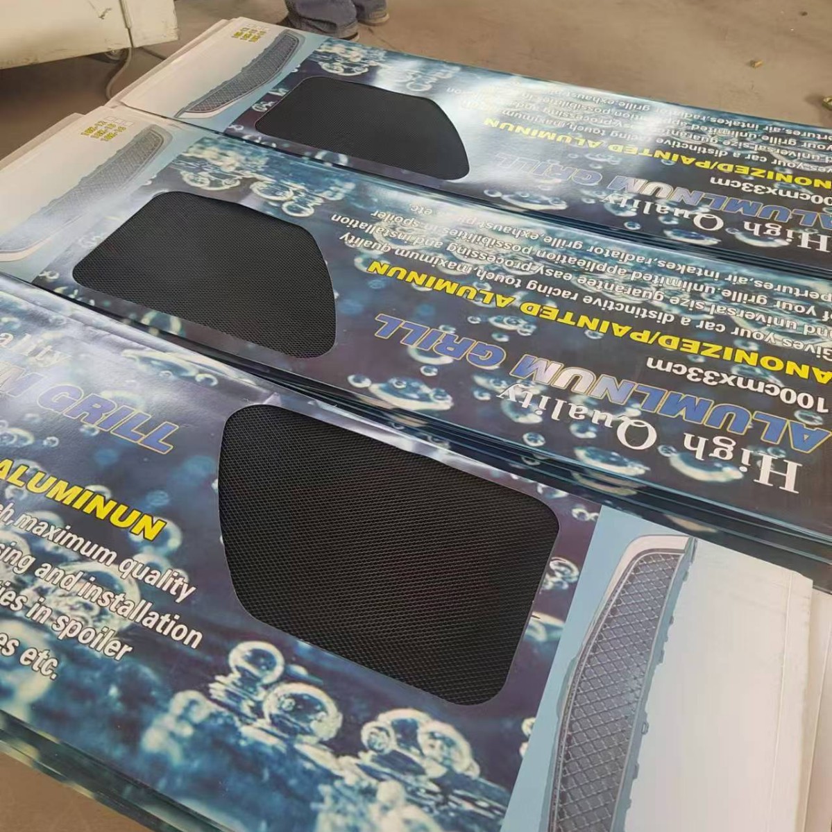 Cross-Border Car Grille Large Surround Air Vent Mesh Universal Grille Diamond-Shaped Aluminum Car Cooling Net Small Hole Black