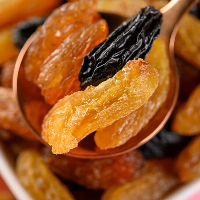 Xinjiang Four-color Raisins Turpan Specialty Oversized Mixed Blackcurrant Red and Green Fragrant Princess Free-to-eat Snack