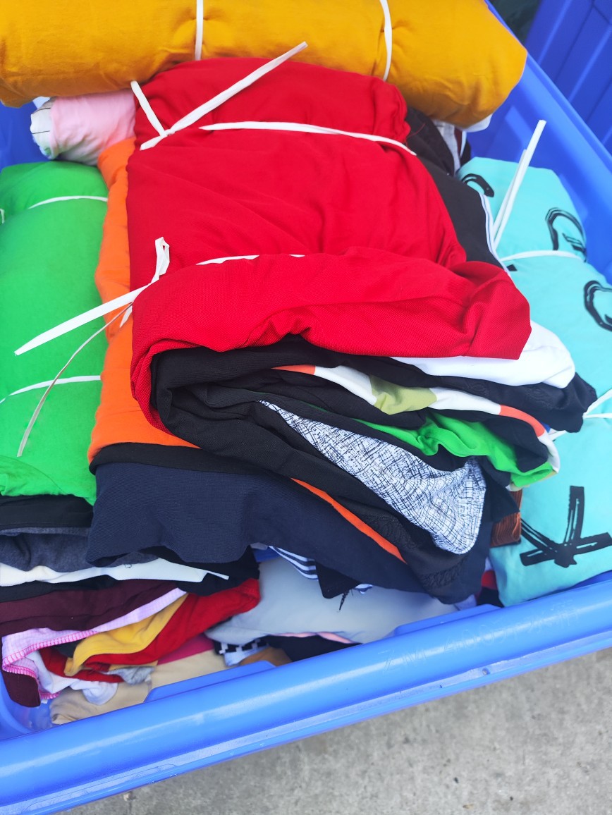 Second-Hand Clothes, Old Bundles Shipped from Africa and Southeast Asia, Live Supply from Vietnam, Short-Sleeved Waist-Cinching T-Shirts, Short Tops