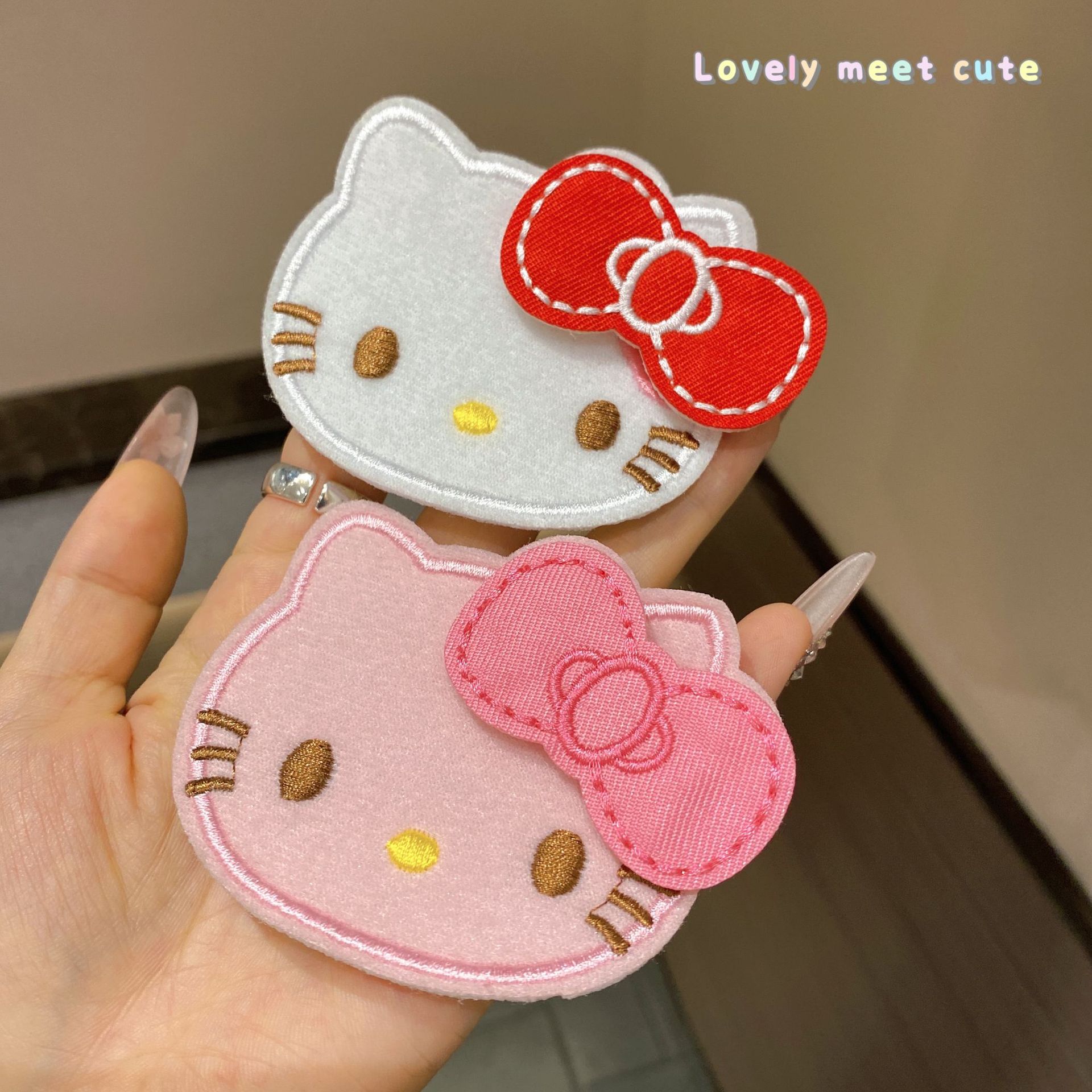 Cute Kt Cat Seamless Bangs Stickers for Women, Hair Tidying Magic Tool, Kuromi Bangs Clip, Side Clip Hair Accessory