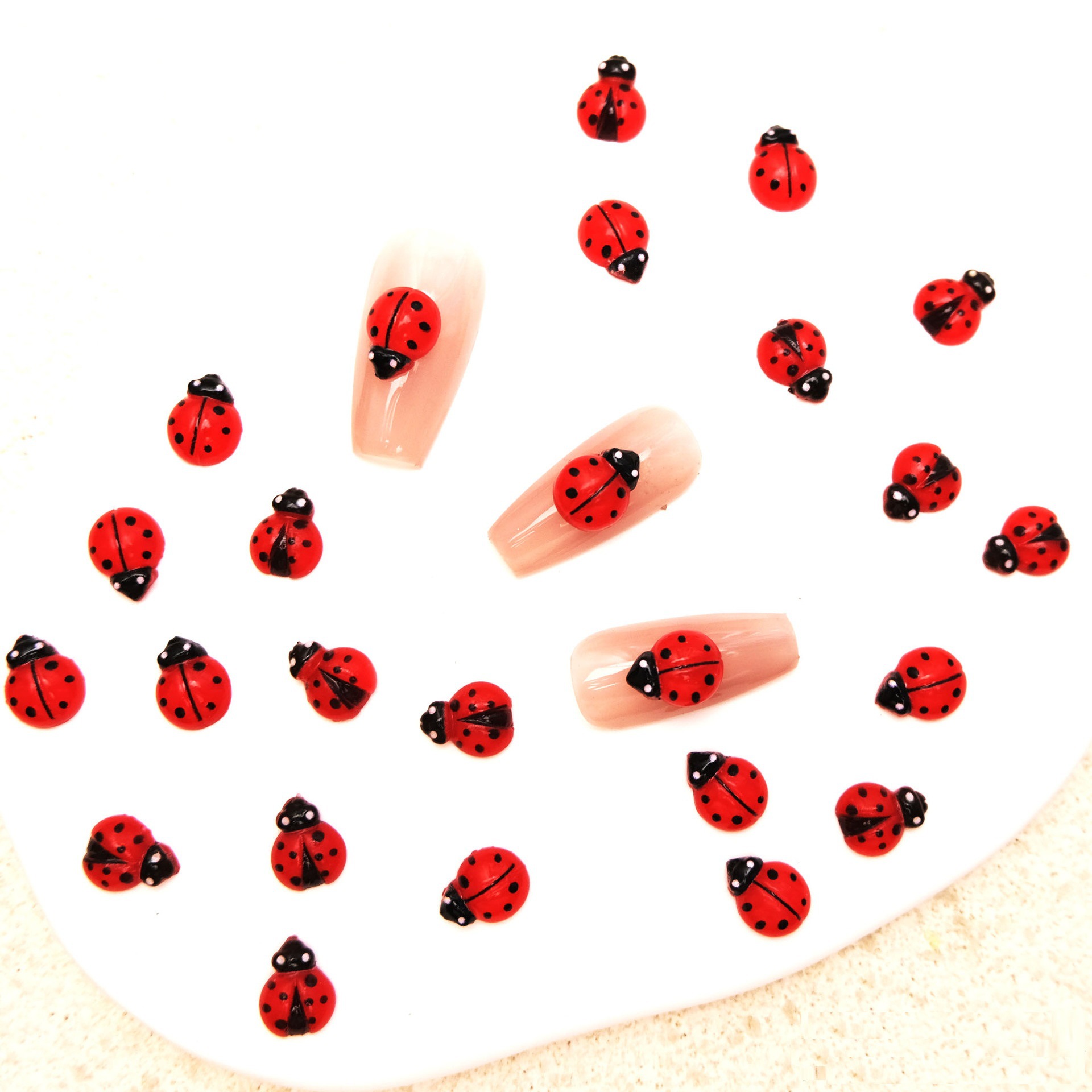 Аксессуары для ногтей: милый красный семизвездочный божья коровка из смолы, фоторамка для ногтей