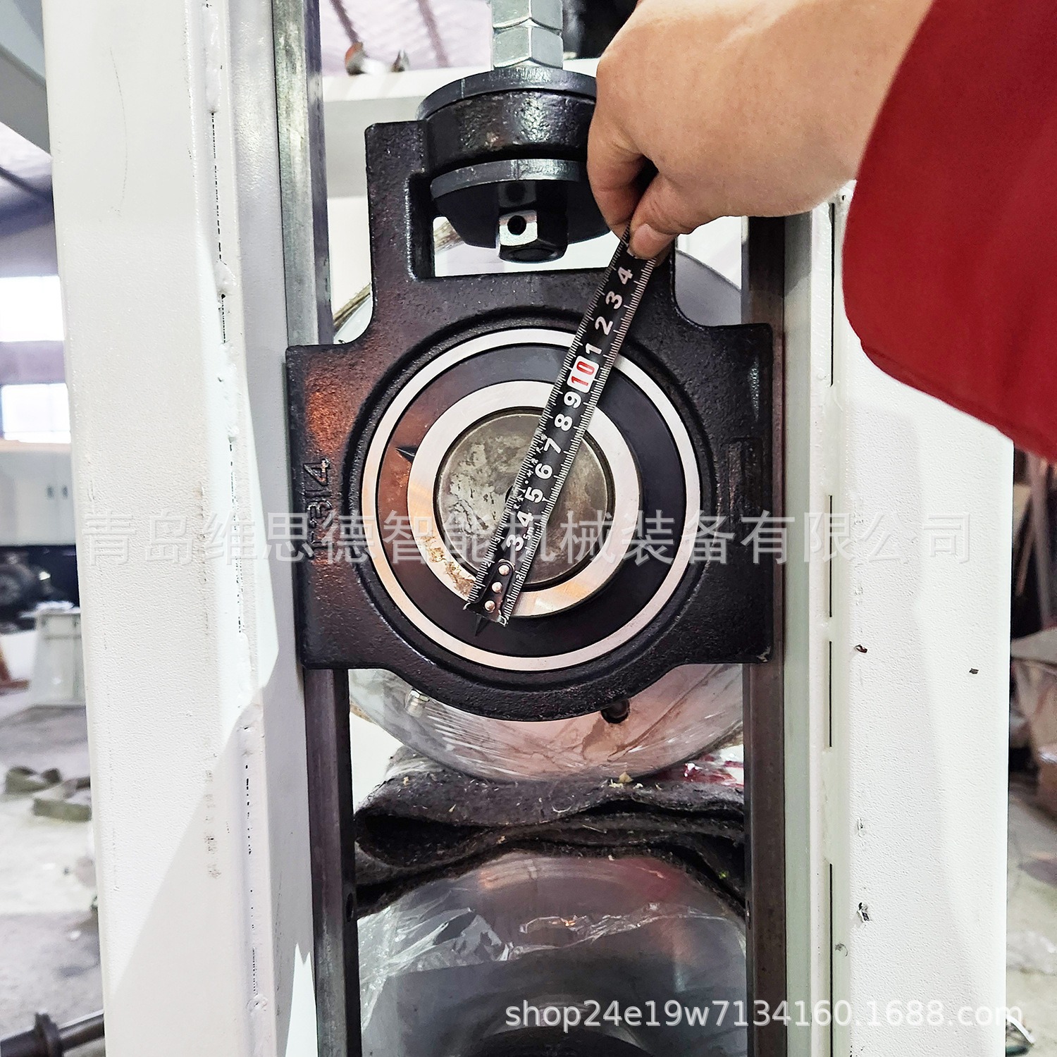 Single-Sided Automated Solid Wood Board Wood-Plastic Flooring Plastic Aluminum Iron Embossing Machine Patterning Machine Manufacturer