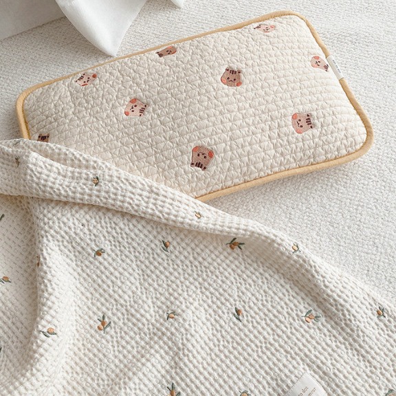 New children's quilted pillow exquisite animal embroidery sweat-absorbent breathable cotton pillow baby happy pillow