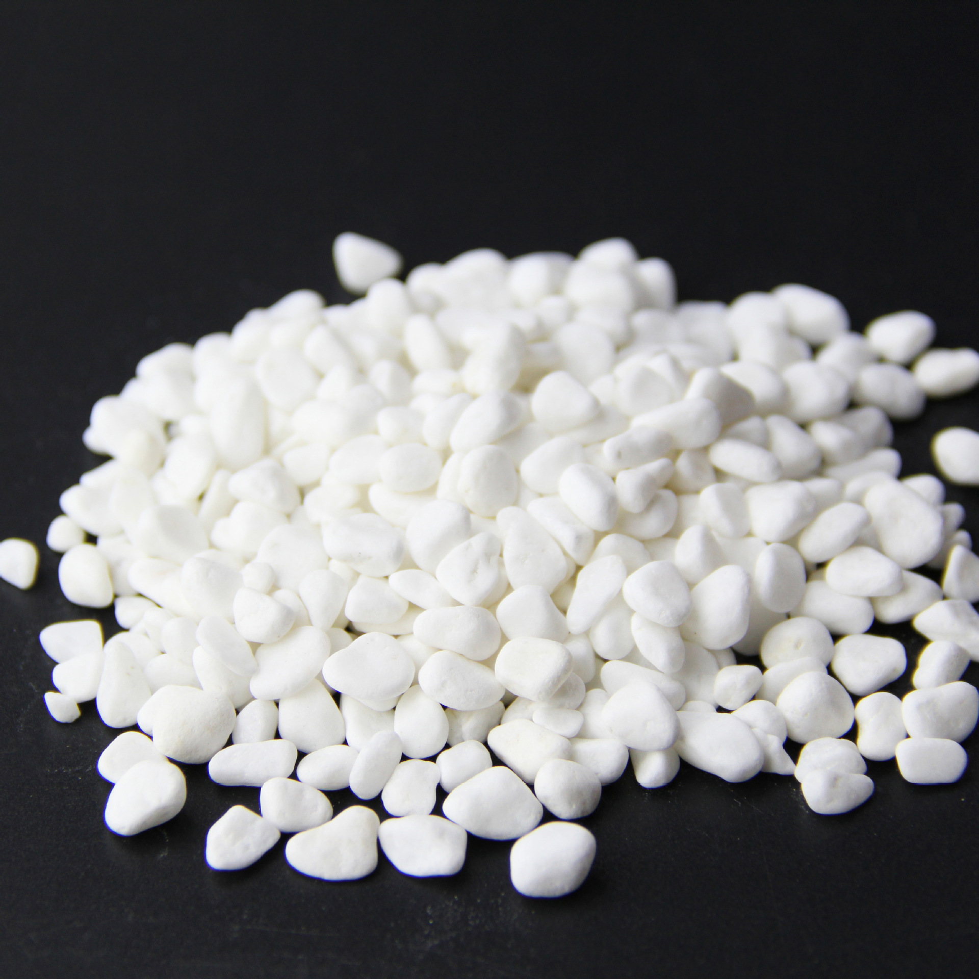 Moss Micro Landscape Landscaping White River Stone Snow White Stone Aquarium Decorative Ornaments 80g Landscaping Small Stone