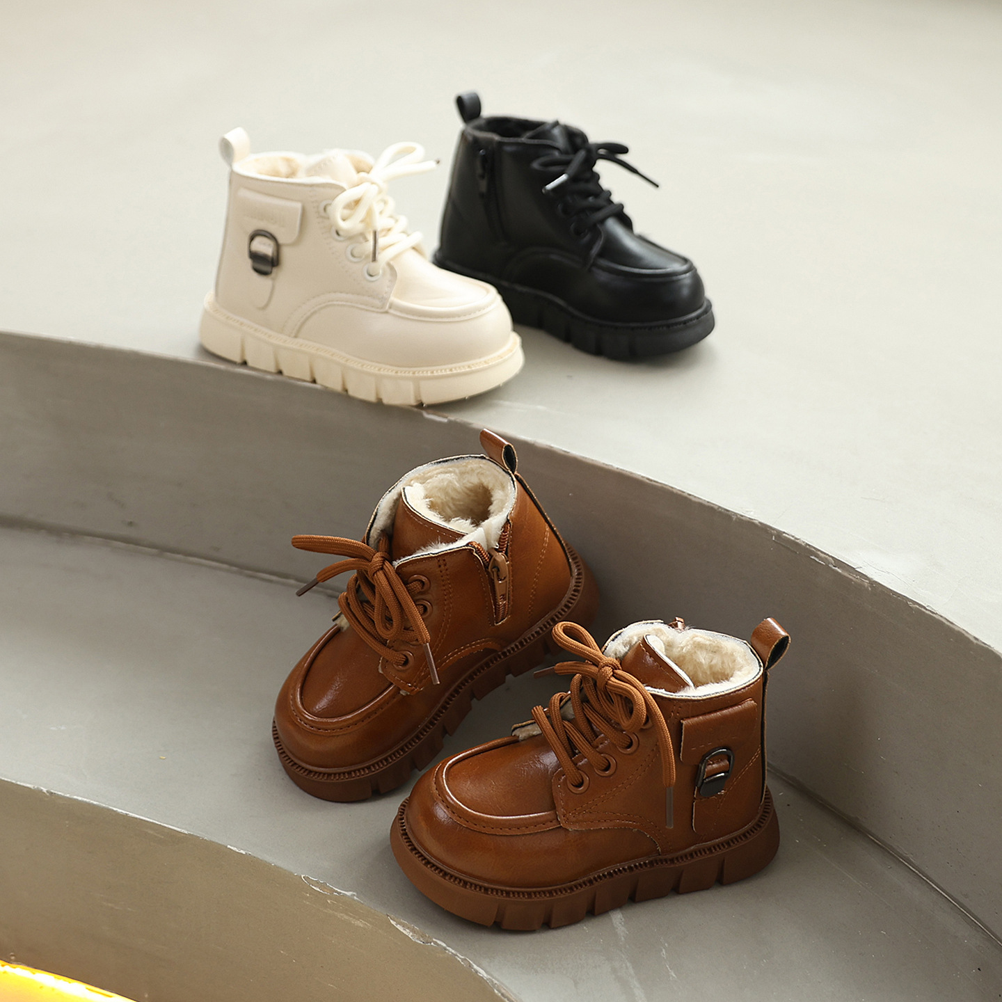 Новые зимние обувь для детей 2025, утепленные сапоги с флисовой подкладкой, водонепроницаемые короткие сапоги, обувь для малышей, модные хлопковые обувь