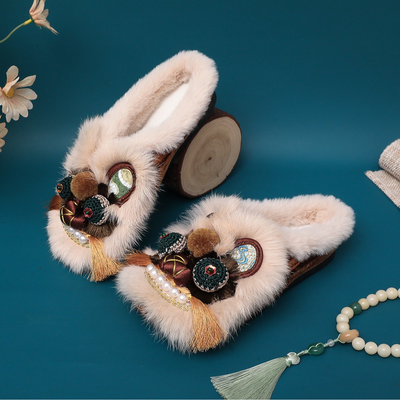 Adult Tiger Head Shoes Original Handmade Cloth Shoes Winter Velvet Toe Slippers for Women to Wear at Home and Outside New Chinese Style Half Slippers