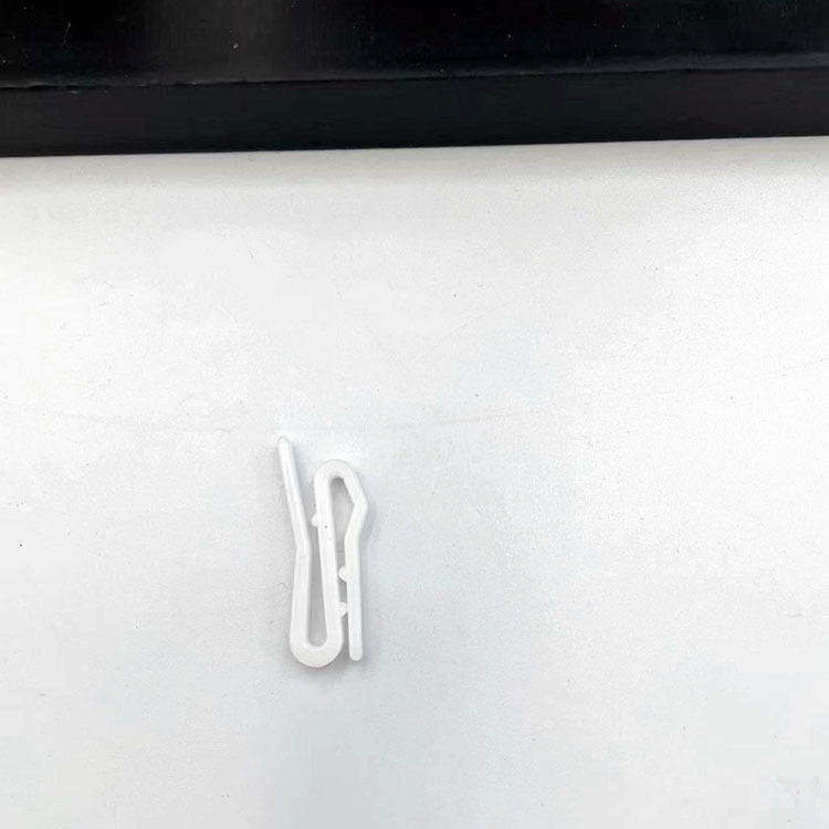 Supply curtain accessories curtain hook comma hook white 6-shaped injection plastic hook curtain S hook