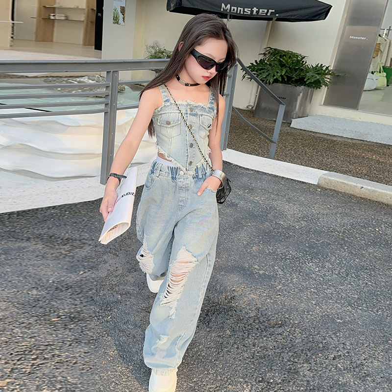Girls Summer Suit 2025 New Korean Style Medium and Large Children Thin Raw Edge Denim Suspender Wide Leg Ripped Jeans