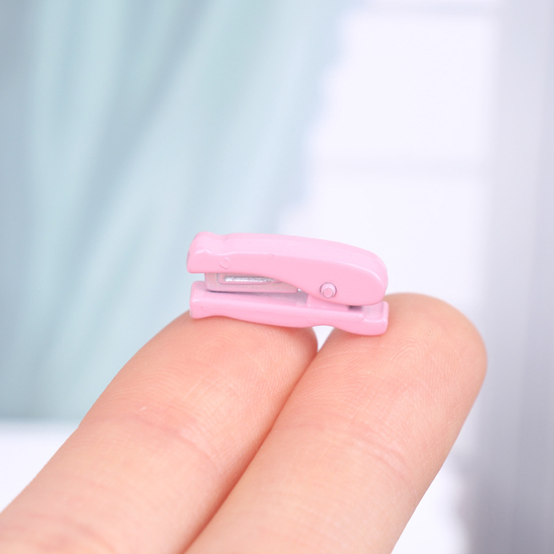 Simulation mini stationery pocket mini stapler calculator learning puzzle toy classroom scene decoration