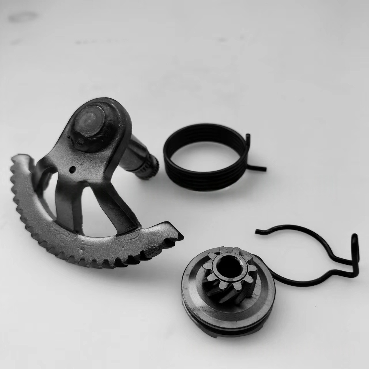 Off-Road Motorcycle Engine Accessories Ktm50 Starting Gear Spring Starting Shaft Fan Gear
