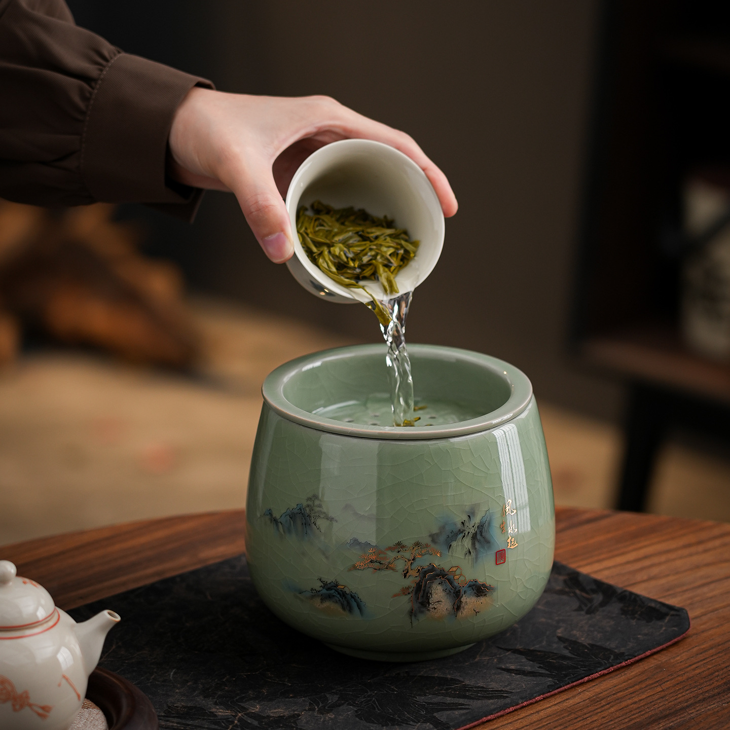 Large Ceramic Tea Strainer with Filter for Tea Waste, High-End Tea Ceremony Accessory, Large Capacity Household Water Basin