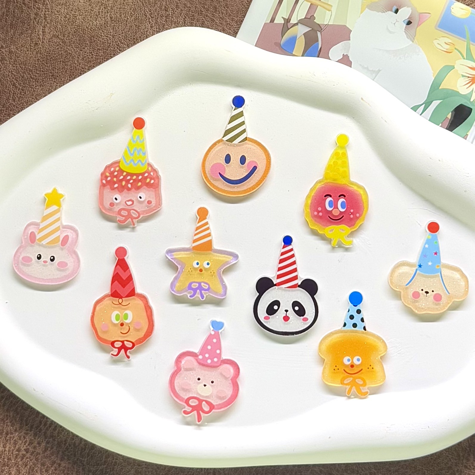 Акриловый мультяшный милый праздник, день рождения, шляпа, маленькое животное, патч, DIY заколка, брошь, холодильник, наклейки