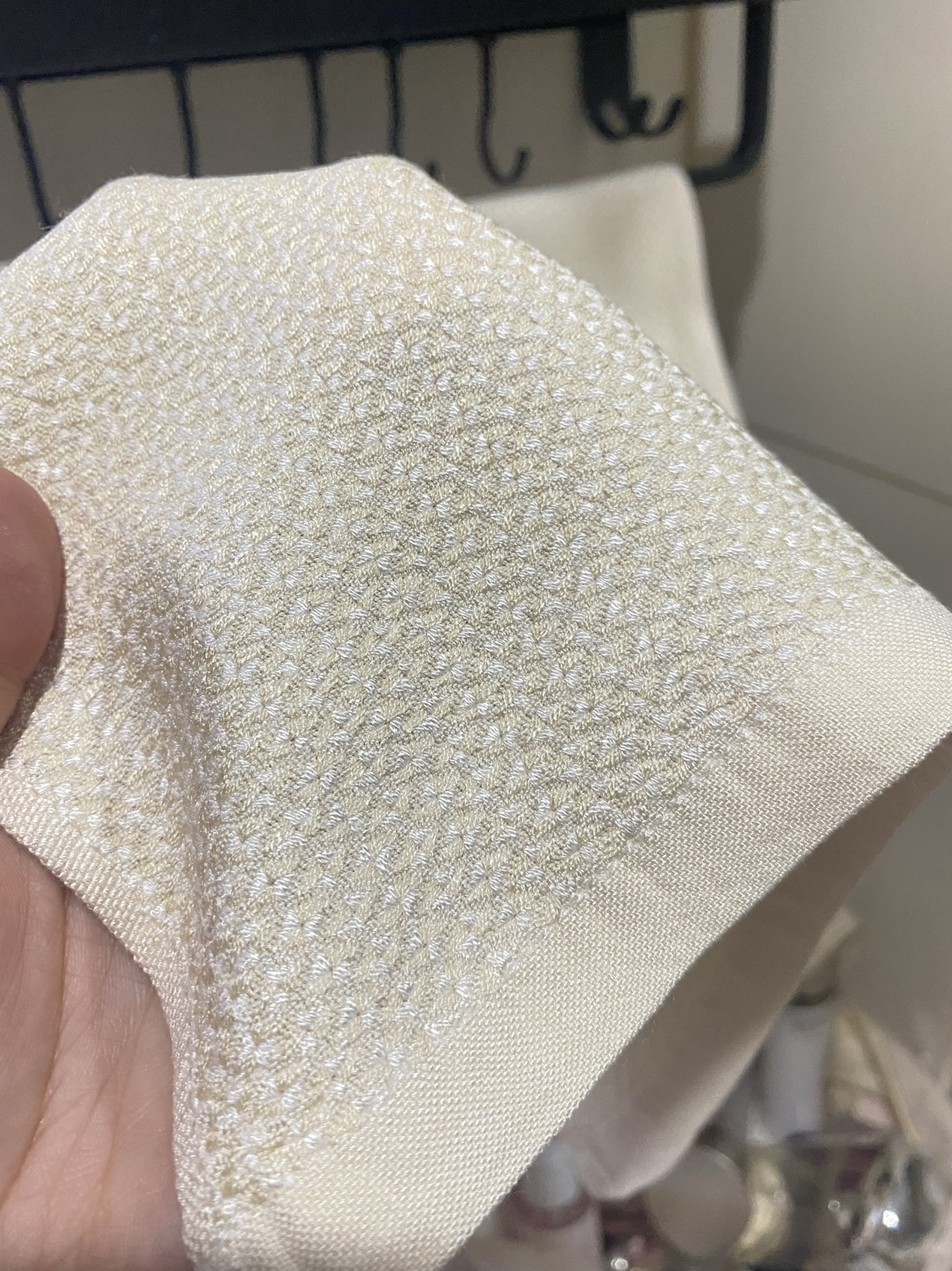 Shopkeeper recommend tussah silk beauty towel quick-drying water absorption antibacterial skin one pack two pack three pack chemical fiber