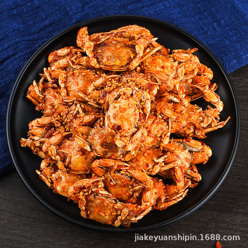 Instant spicy small sea crab seafood snacks canned spicy seafood snacks sweet spicy crispy crab relieving appetite