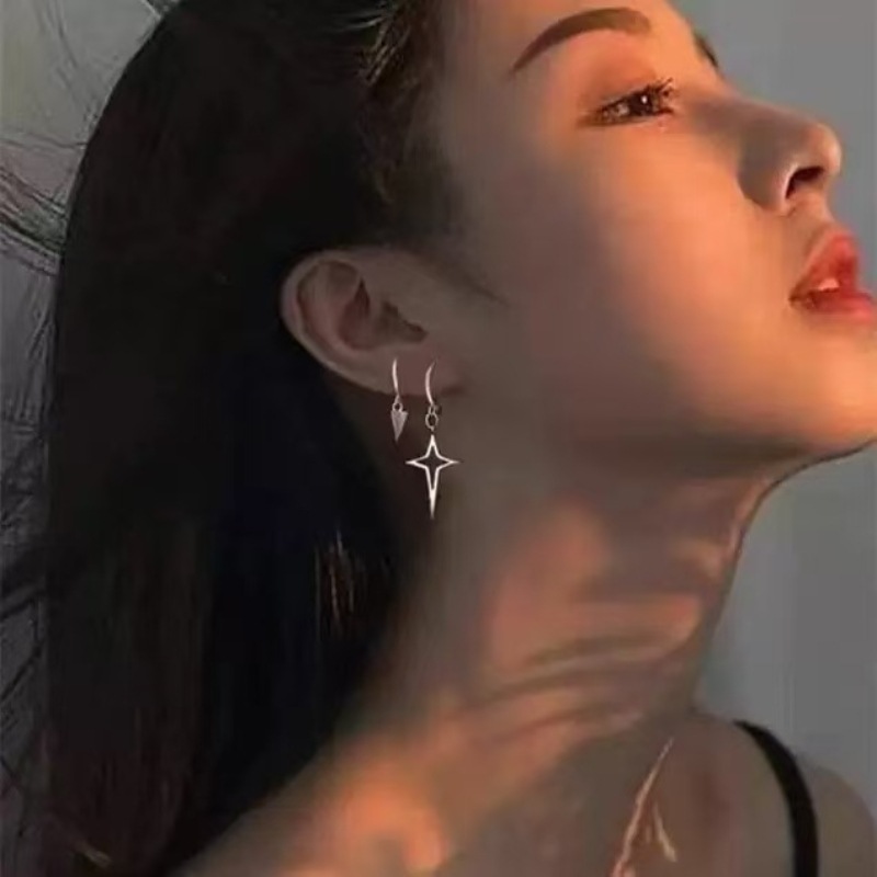 Сужающиеся серьги легкой роскоши нишевого высокого класса 2023 новые взрывные универсальные серьги женские серьги на День святого Валентина для девушки