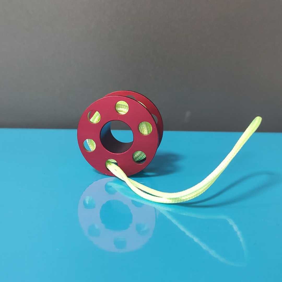 Diving Mini Reel Pendant Aluminum Alloy Fingertip Luminous Reel Pendant Elephant Float Small Accessories Souvenir