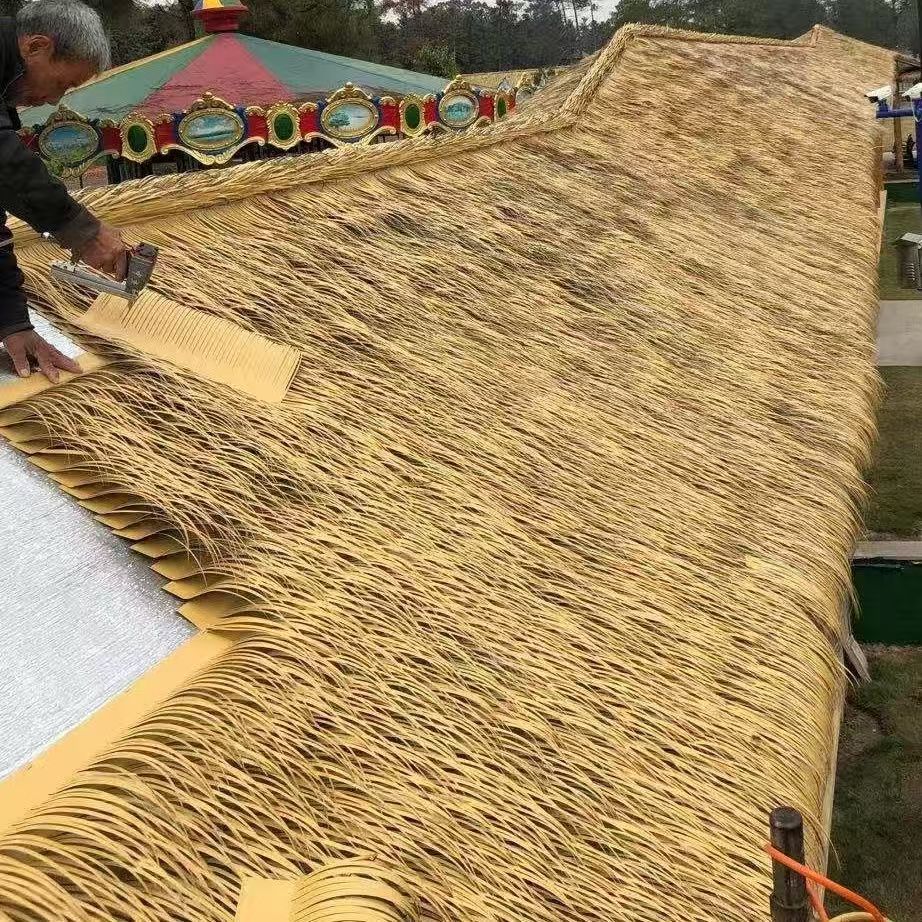 Плиты крыши из алюминиево-пластикового имитационного тростника, устойчивые к насекомым, огнестойкие плитки, металлические плитки, огнеупорное украшение крыши из тростника, водонепроницаемые