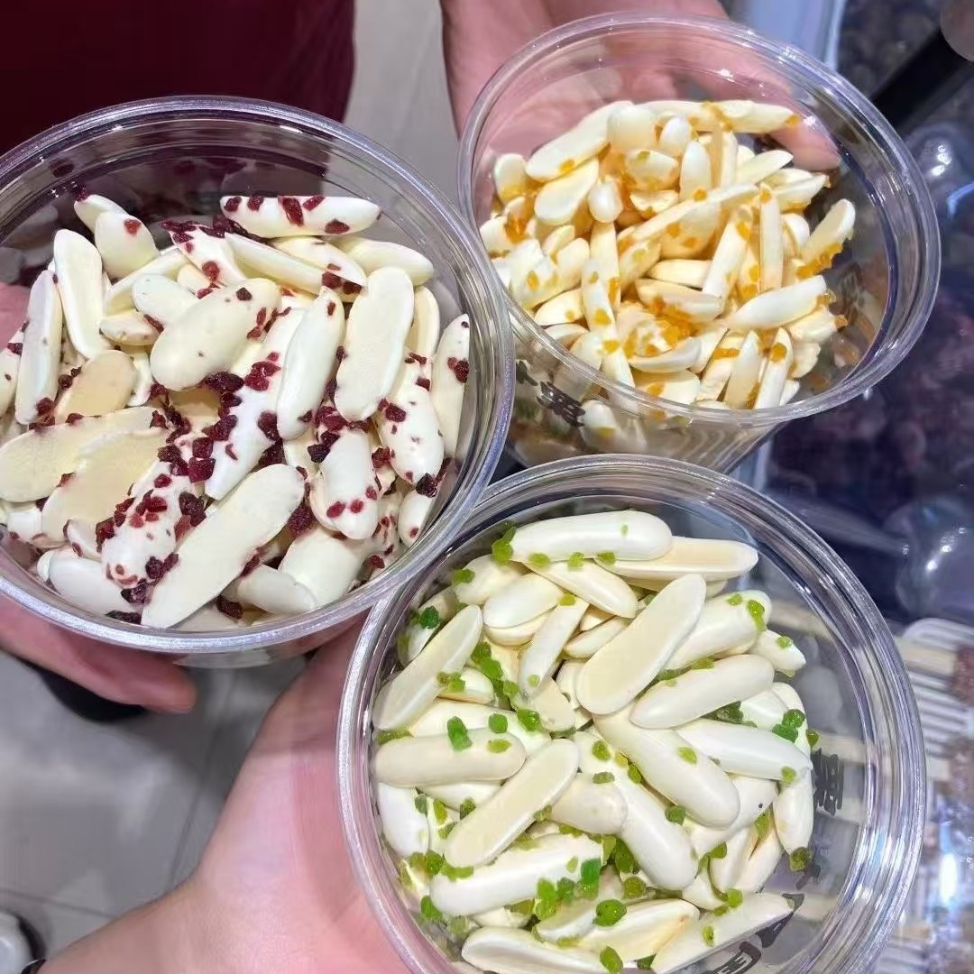 Milk-Flavored Snacks with Honey, Fruit, Roasted Milk Skin, Yellow Peach, Cranberry, and Kiwi Fruit Flavors, Canned Children's Leisure Snacks