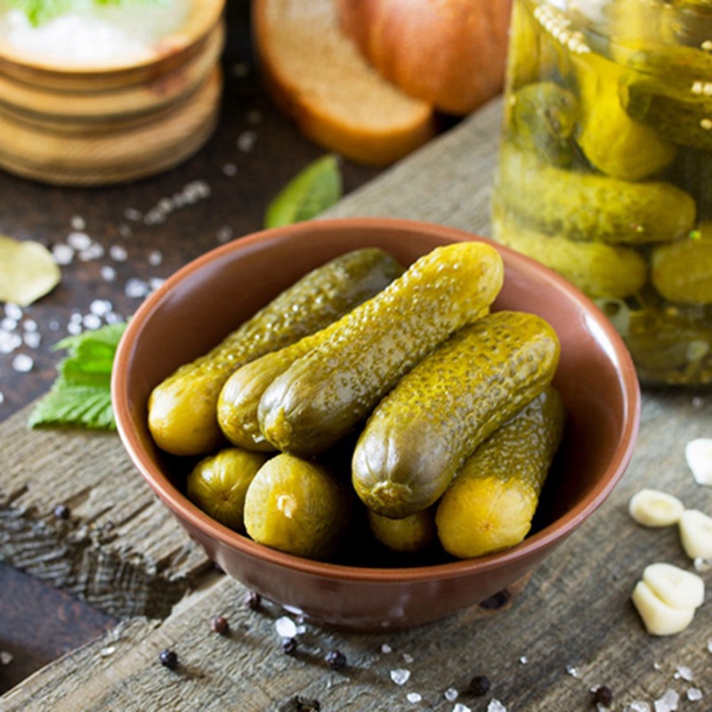 Russian style pickled cucumber bottled open lid instant Russian pickled cucumber wholesale support one-piece delivery