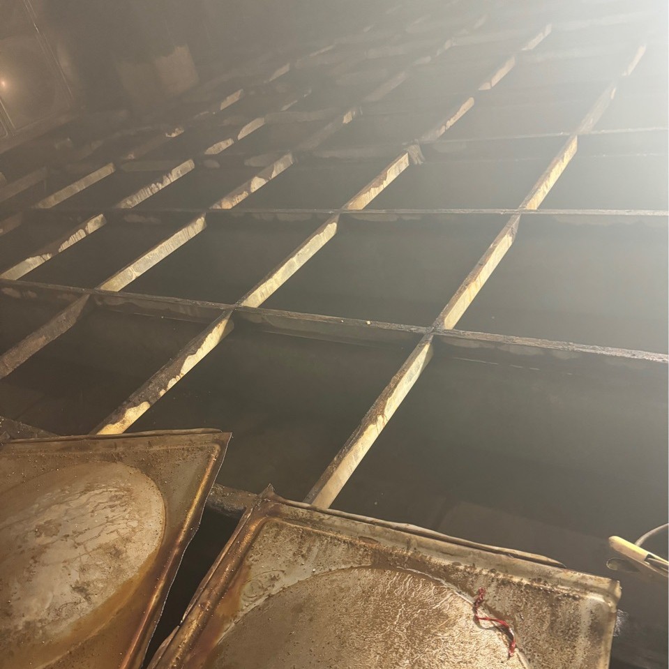 [Basement Demolition] Large Stainless Steel Water Tank 10-1000t Certified Cutting and Removal One-Stop Service