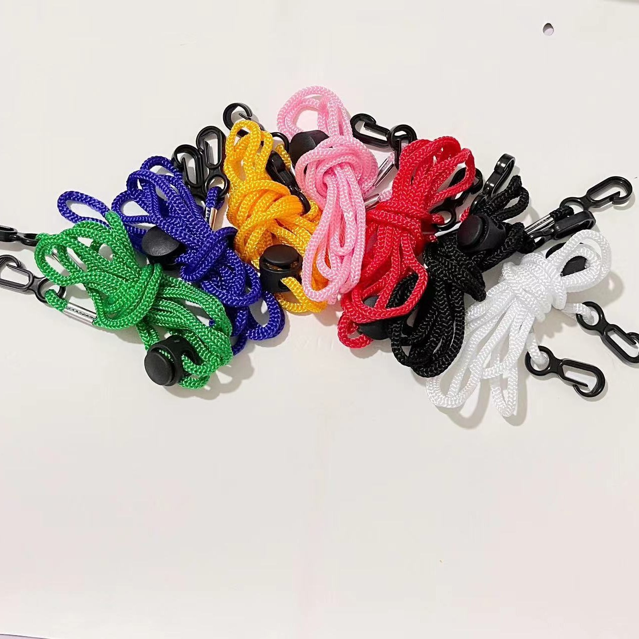 Adult ski gloves lanyard children gloves anti-lost neck rope adjustable student gloves connecting neck rope buckle