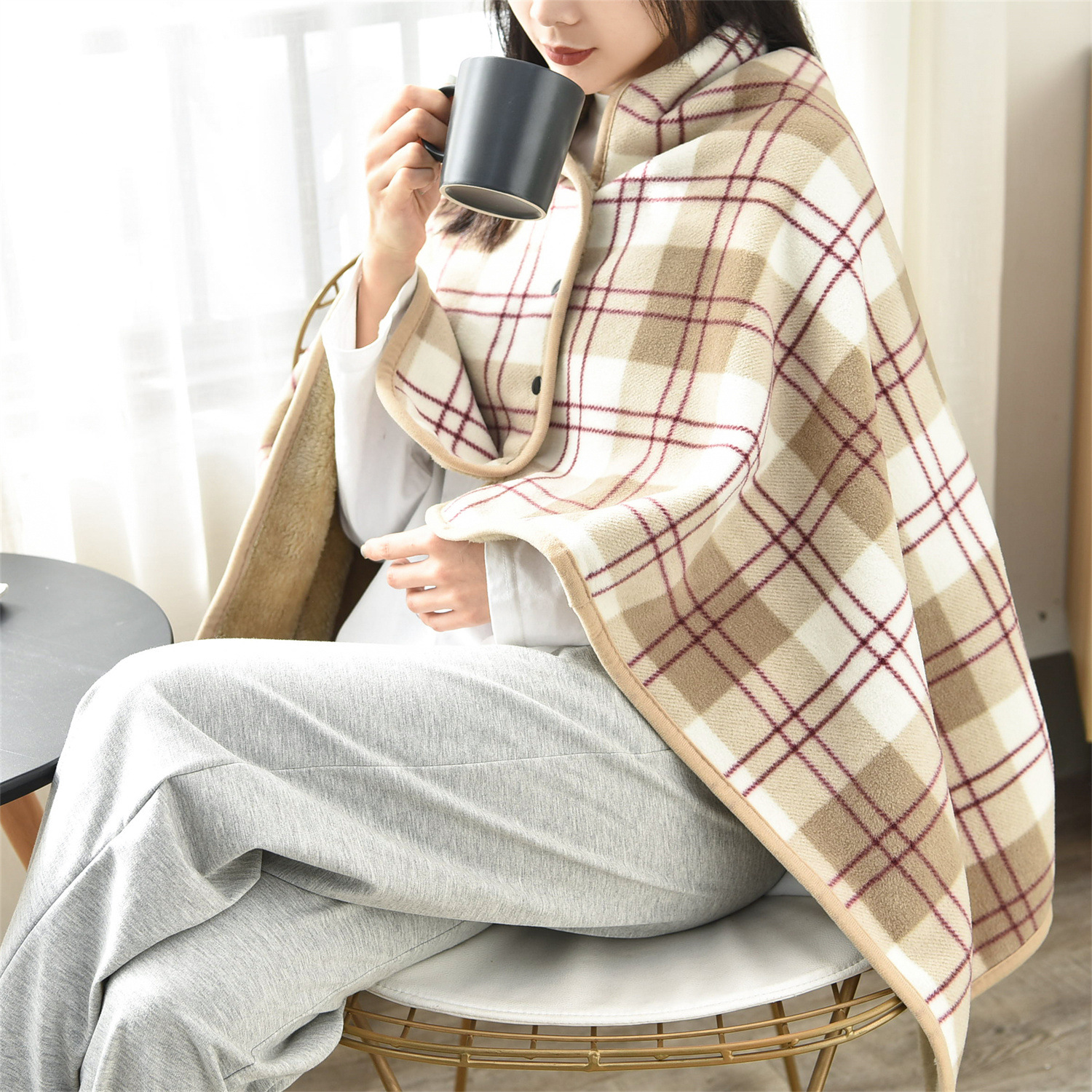 Flannel blanket snap wool blanket office shawl blanket in stock generation hair blanket plaid shawl thickened cloak