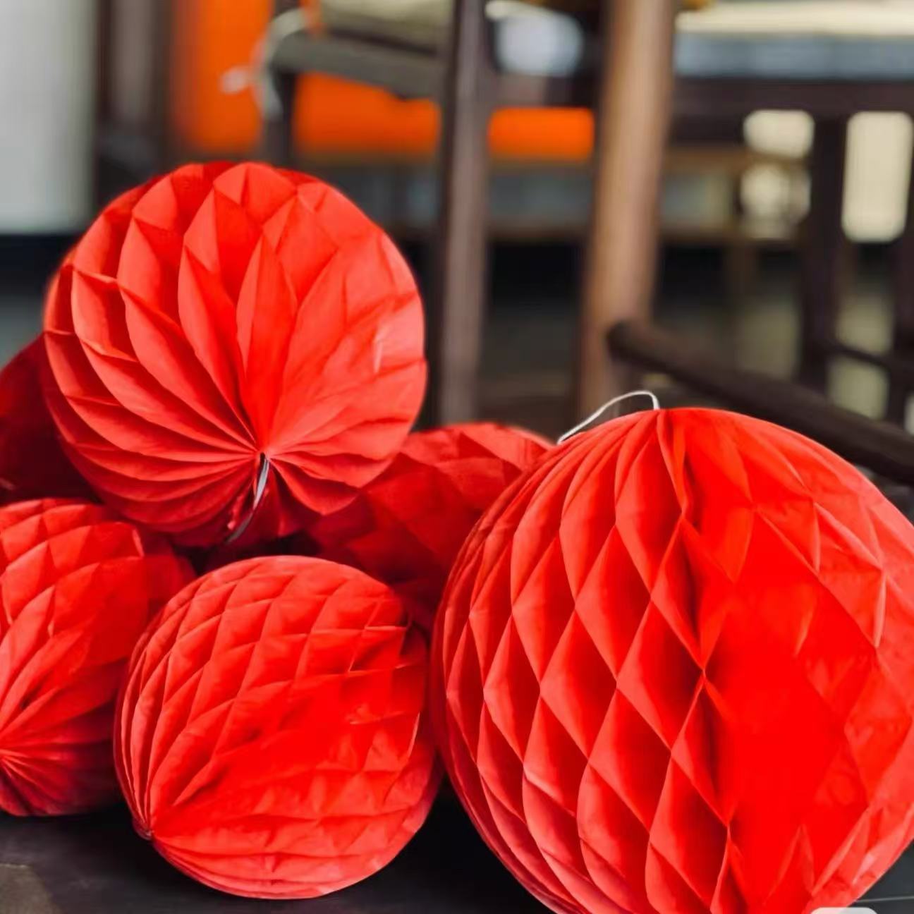 Decorative Wedding Engagement Wedding Room Column Background Wall Arrangement Honeycomb Ball Pendant 5cm Big Red Honeycomb Ball