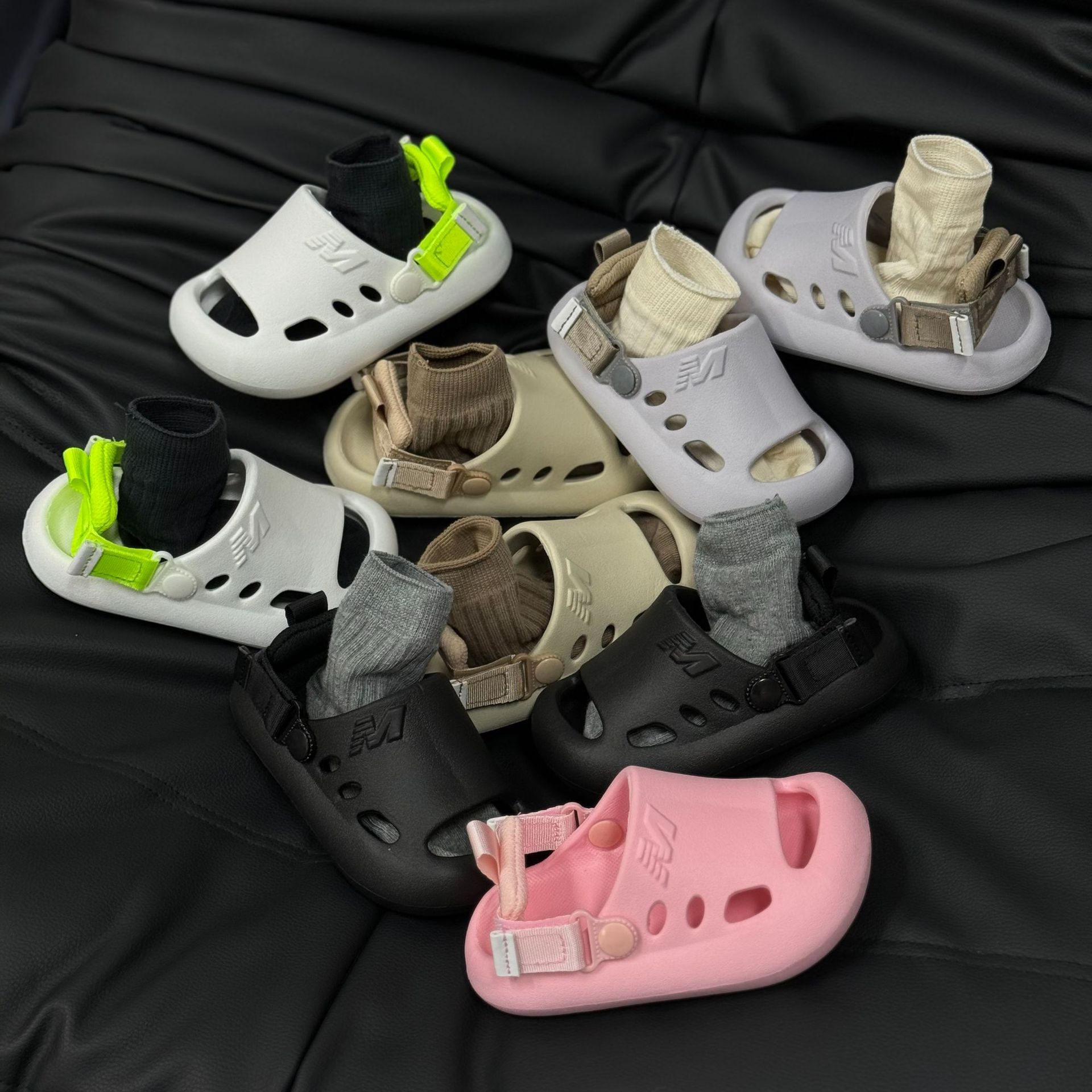 Children's Sandals Non-Slip Summer New Style Boys and Girls Baby Sandals Kidsren's Eva Toe-Toe Clogs Slippers