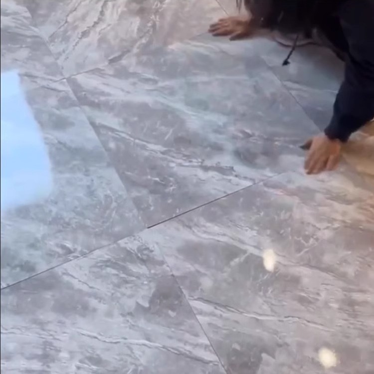 Glossy Self-Adhesive Floor Pvc Floor Stickers Self-Adhesive Floor Glue Non-Slip Thickeneded Wear-Resistant Waterproof Floor Stickers