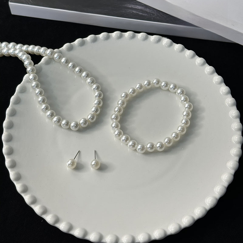 Amazon hot sale white 8mm imitation pearl necklace girl pearl bracelet stud earrings jewelry three-piece suit
