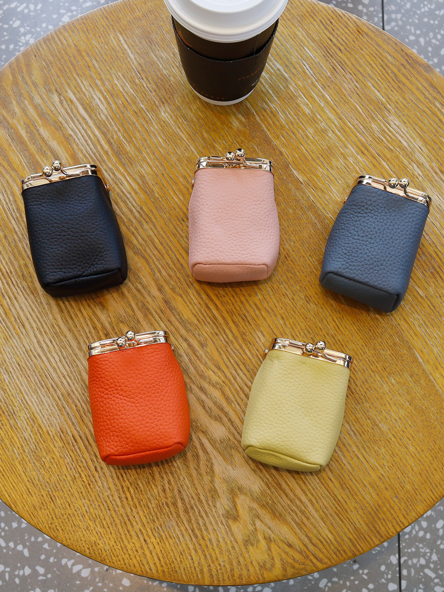 Cross-Border Spot Wholesale Genuine Leather Lipstick Bag with Makeup Mirror Portable First-Layer Cowhide Headphone Storage Bag Wholesale