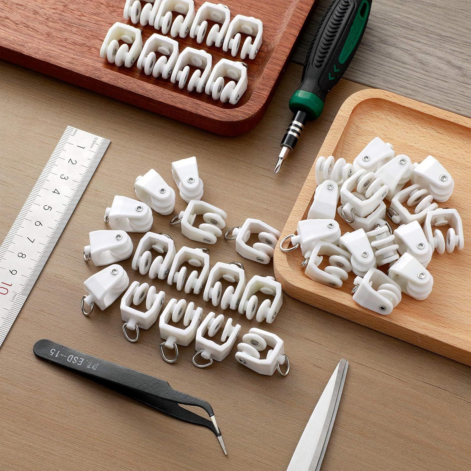 [Cross-border direct supply] Flexible steel curved rail pulley sliding curtain hanging wheel hook steel wheel curtain rail pulley accessories