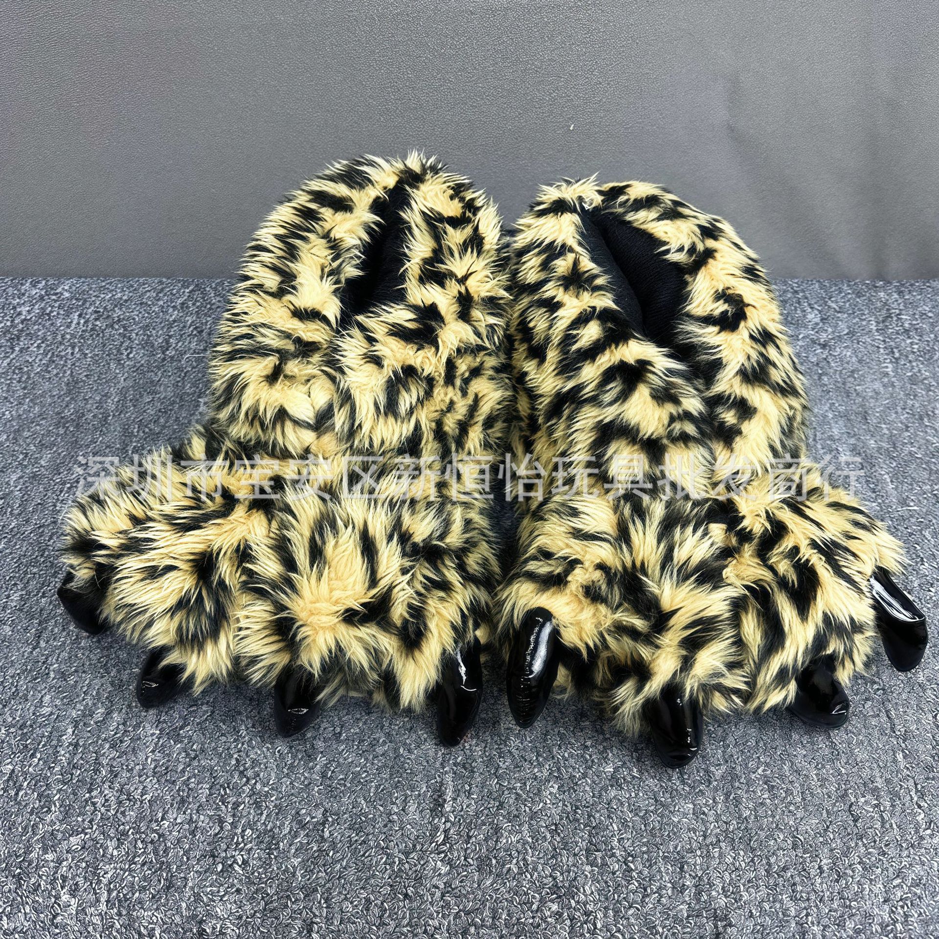 Factory direct funny animal tiger dinosaur claw plush slippers cartoon new warm home toy slippers