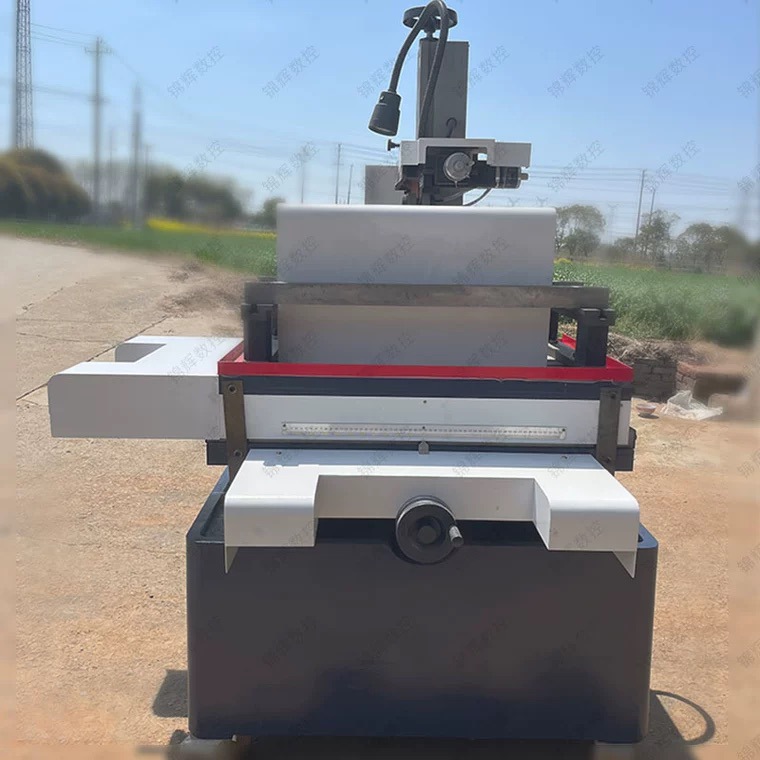 Complete Set of Fast Wire-Cut Edm Machine Dk77 Series Wire-Cut Edm Cnc Machine Block Wire-Cut Edm