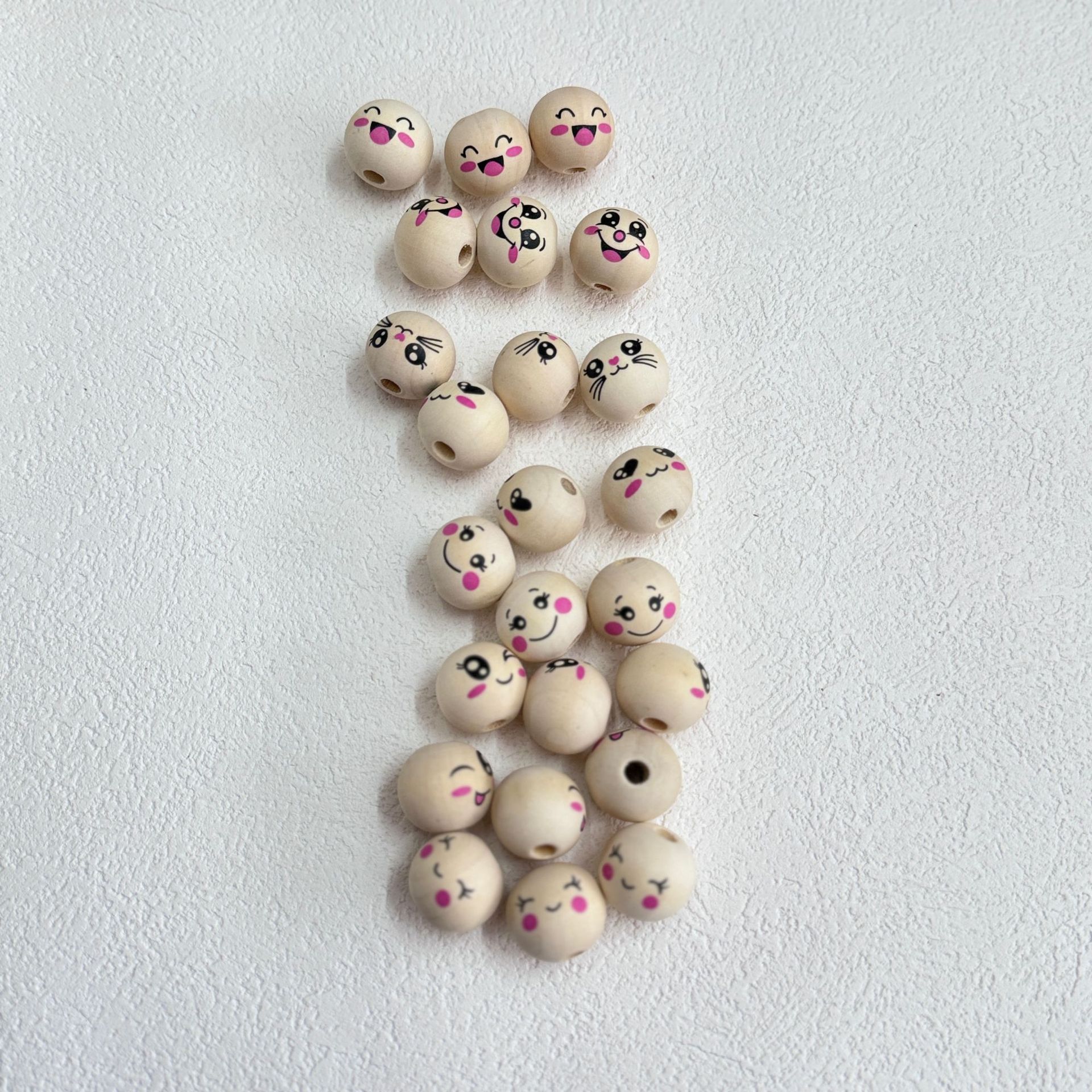 Xiangling Muzhu Amazon Source Factory 20mm First Smiley Wooden Bead diy Accessories Original