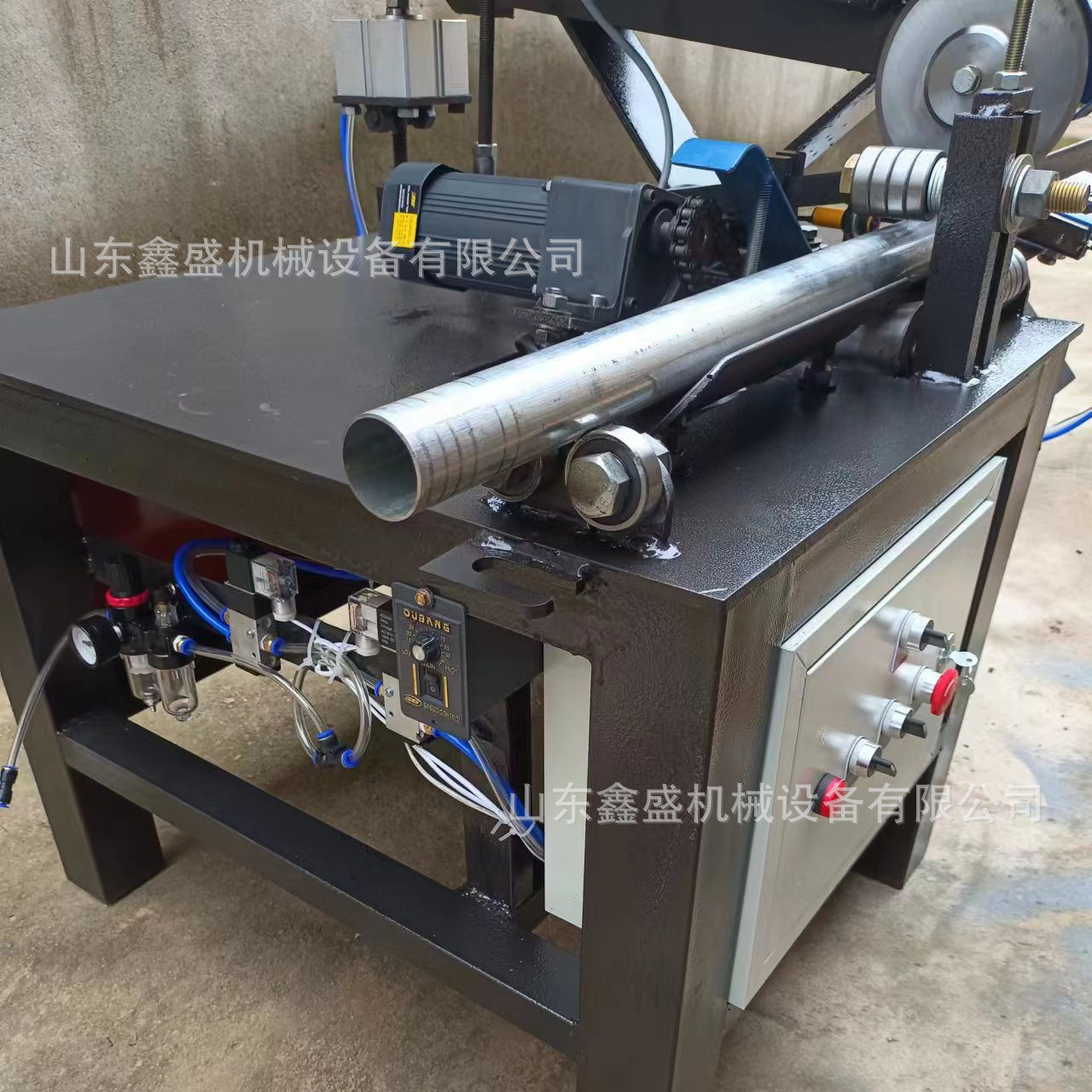Semi-Automatic Steel Pipe Stainless Steel Pipe Cutting Machine Automatic Feeding Time-Saving and Labor-Saving Round Pipe Cutting Machine