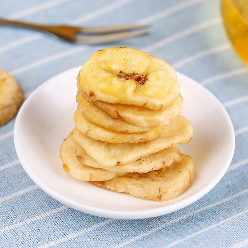 Banana Chips Fruit Crisps Fruit and Vegetable Crisps Vf Process Banana Chips Crispy Vacuum Low Temperature Dehydration Snacks Oem Stickers