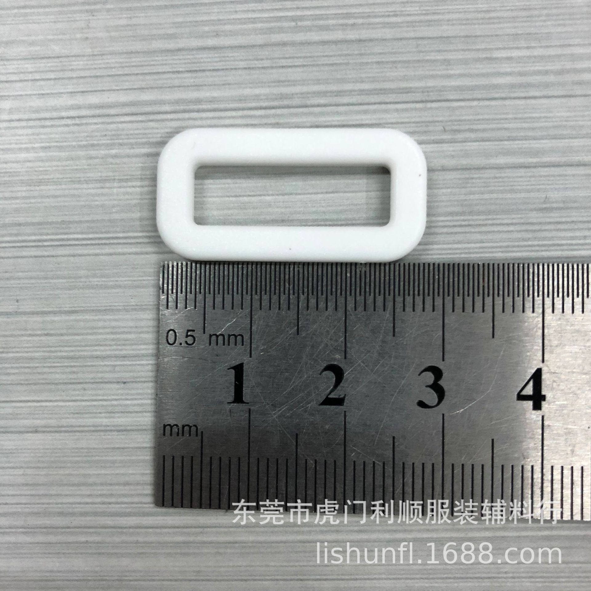 Manufacturer's Spot 20MM Plastic White Square Buckle 6-point White Adjustable Mouth Buckle Rounded Corner Shoe Buckle Square Buckle