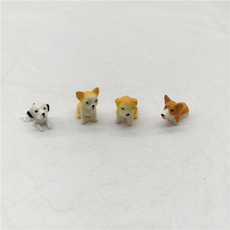 A Variety of Bulk Goods 2.5CM Mini Pet Dog Ornaments Toys Schnauzer Spotted Corgi Sand Table Toys Ornaments