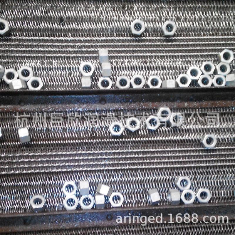 Metal Heat Treatment Manufacturers, Fast Bright Quenching Oil Jq308 High Quality Special