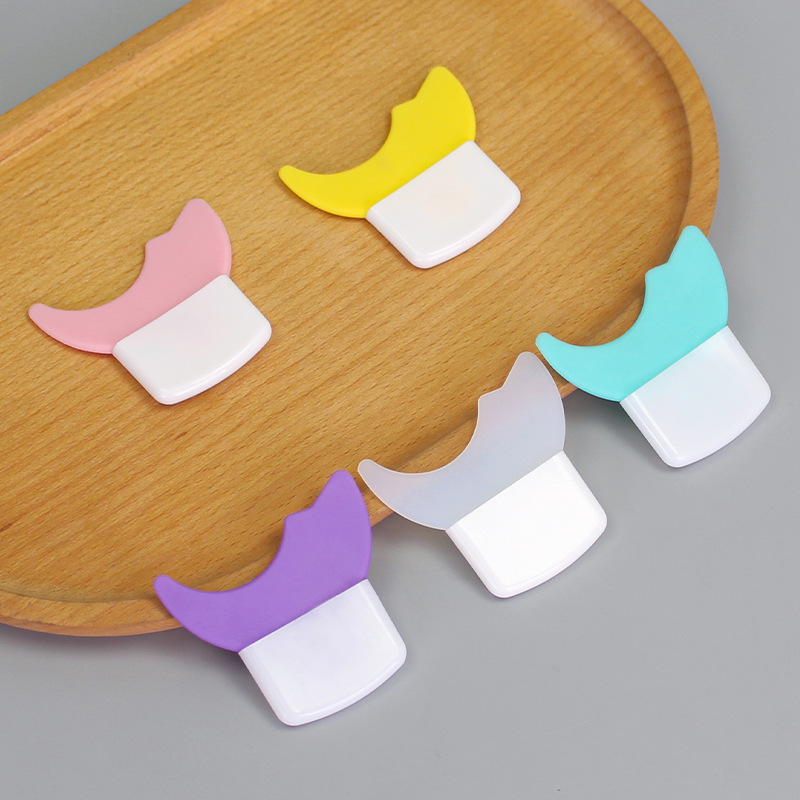 Imitation Silicone Tpr Eyelash Baffle for Beginners to Draw Eyeliner Mascara Auxiliary Device Eye Makeup Auxiliary Tool Crescent Soft Silicon