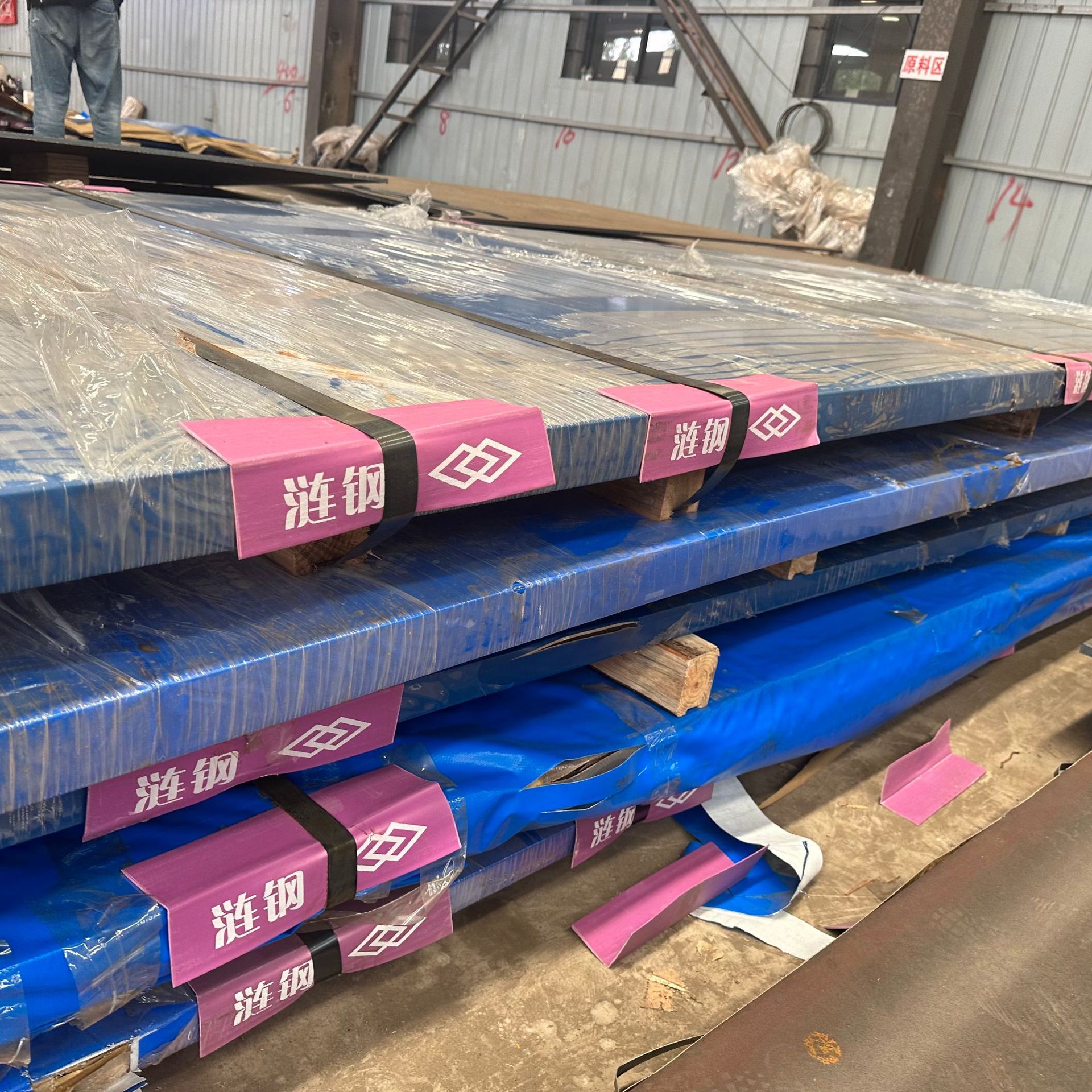 Nm500 Wear-Resistant Steel Plate Drawing Processing and Production Nm450Nm400 Wear-Resistant Plate Cutting Manufacturer How Much Per Ton