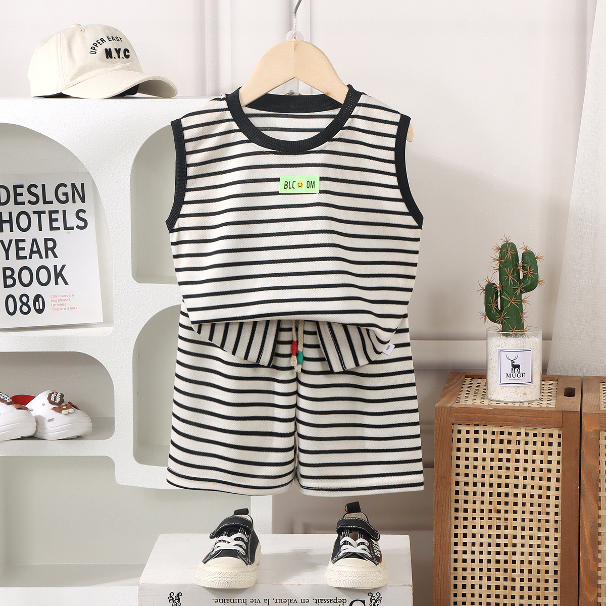 Children's Summer Western Style Striped Casual Fashion Suit Summer Fashionable New Korean Style Baby Short Sleeve Shorts Two-piece Set