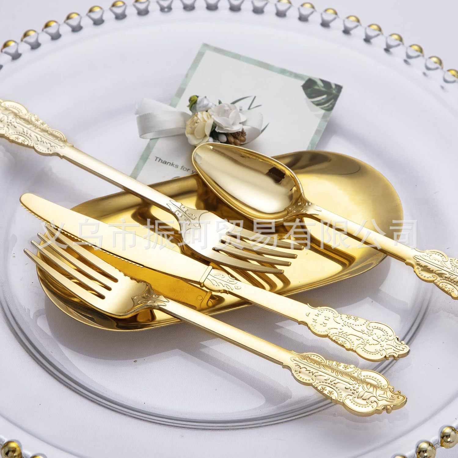 Factory Price Spot Direct Sales Retro Embossed Gold Disposable Plastic Cutlery, Forks and Spoons Party Wedding Tableware