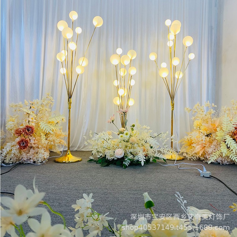 Wedding wedding props wrought iron happiness fruit apple tree road guide lamp luminous ball dragon ball lamp stage venue layout