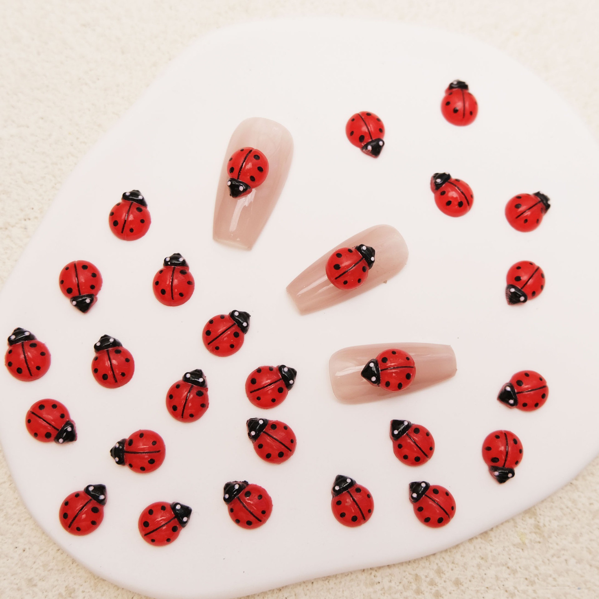 Ladybug Nail Art Accessories Cute Red Resin Seven-Star Ladybug Insect Story Wearable Nail Photo Frame Accessories Material