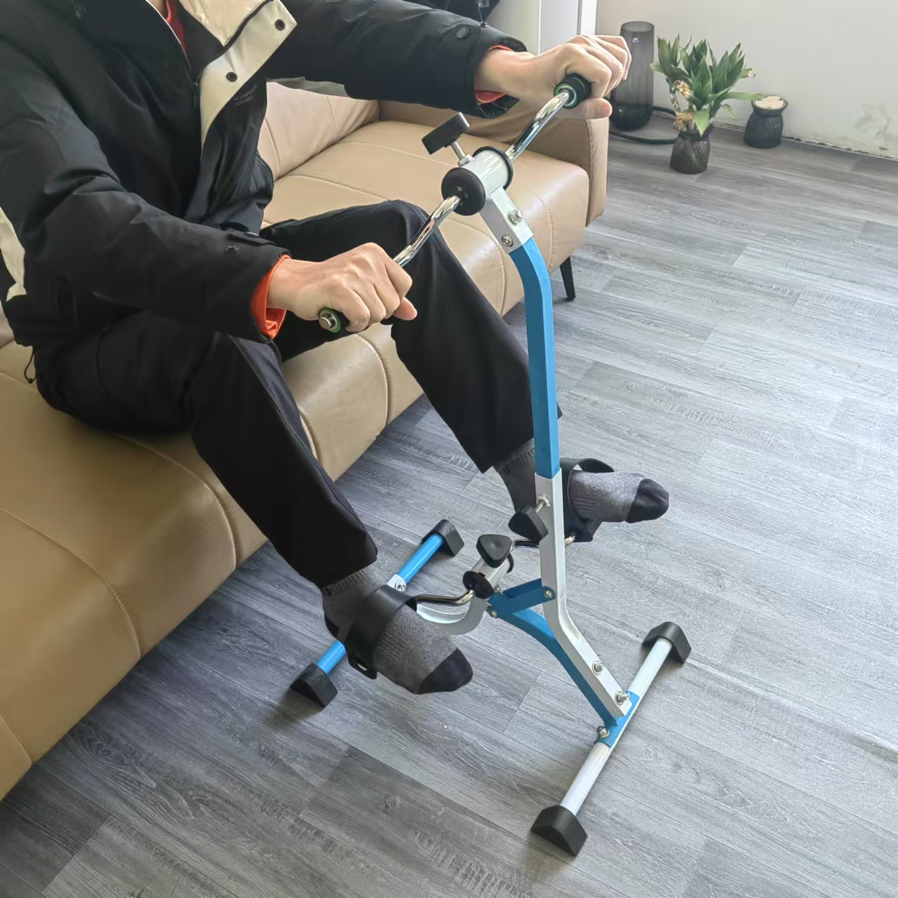 Rehabilitation Exercise Bike, Bicycle for the Elderly, Stroke and Hemiplegia Fitness Equipment, Home Stepper Trainer, in Stock