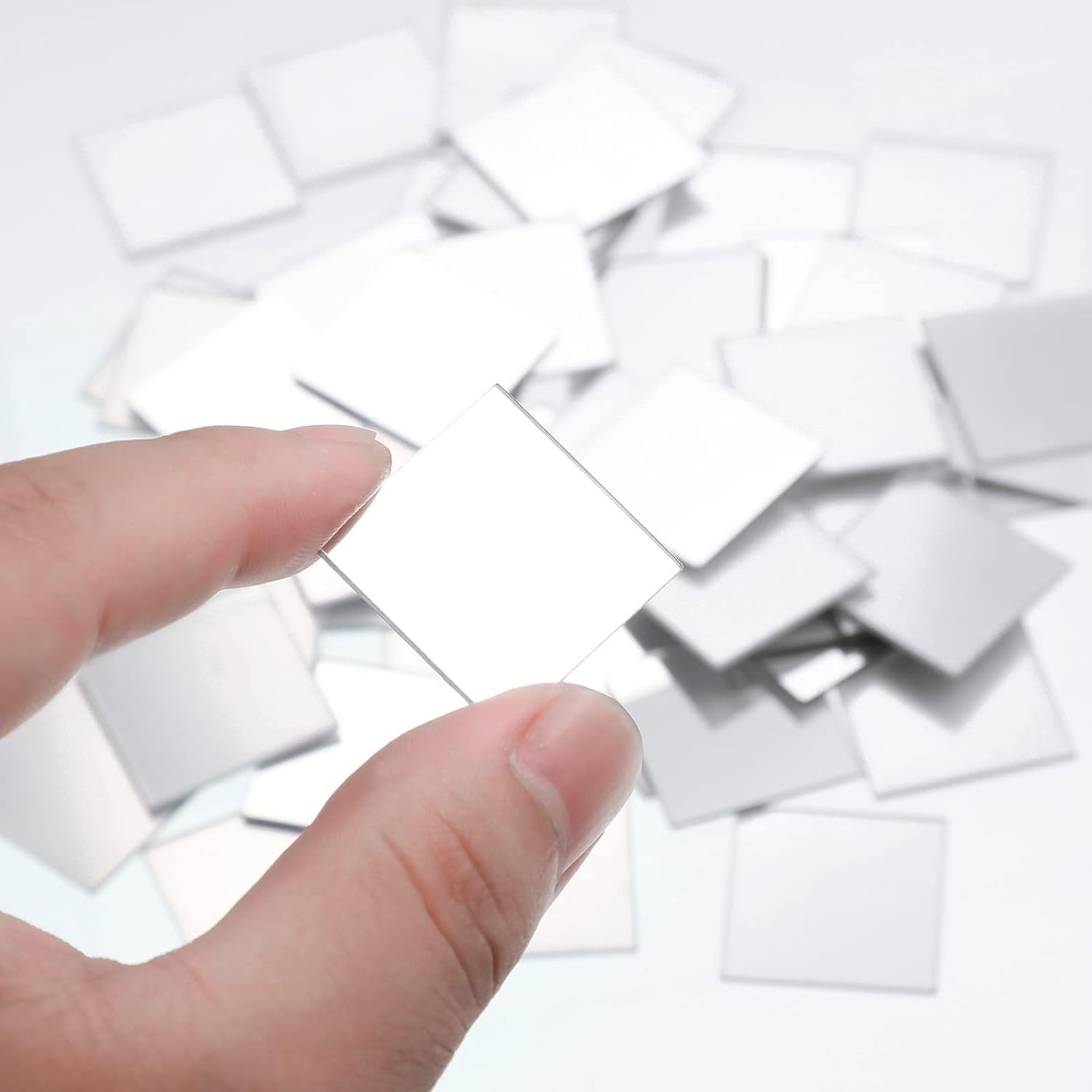 100Pcs Small Square Mosaic Wall Stickers Self-Adhesive DIY Acrylic Mirror Wall Stickers Home Decorative Mirror Living Room Stickers