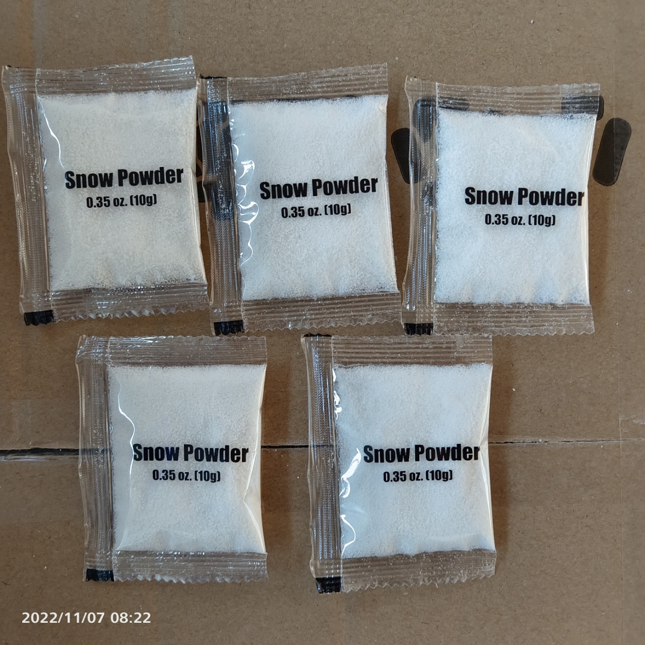 Factory supply 10 grams of snow pollen diy Christmas snowflake pouch packaging snow pollen artificial snow pollen