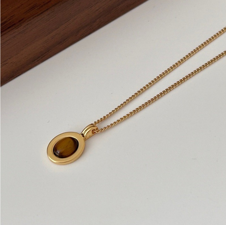 Tiger's eye stone mother shell agate natural beaded necklace women's light luxury niche design high-end sense new Chinese sweater chain trend